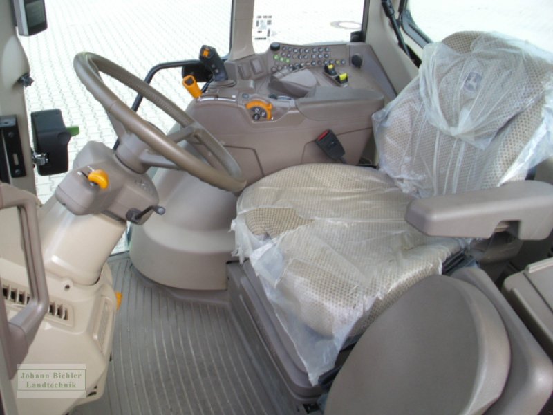 Traktor van het type John Deere 6120M, Gebrauchtmaschine in Unterneukirchen (Foto 10)
