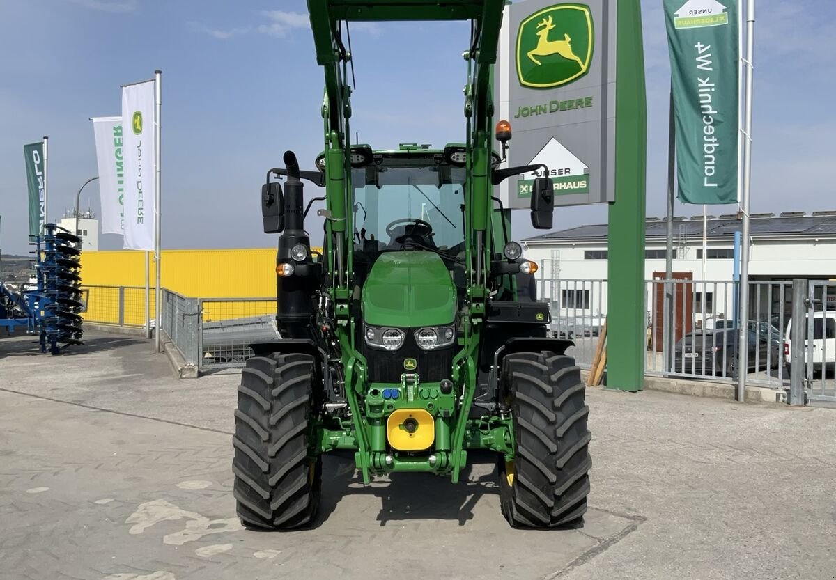 Traktor typu John Deere 6120M, Vorführmaschine v Zwettl (Obrázok 7)