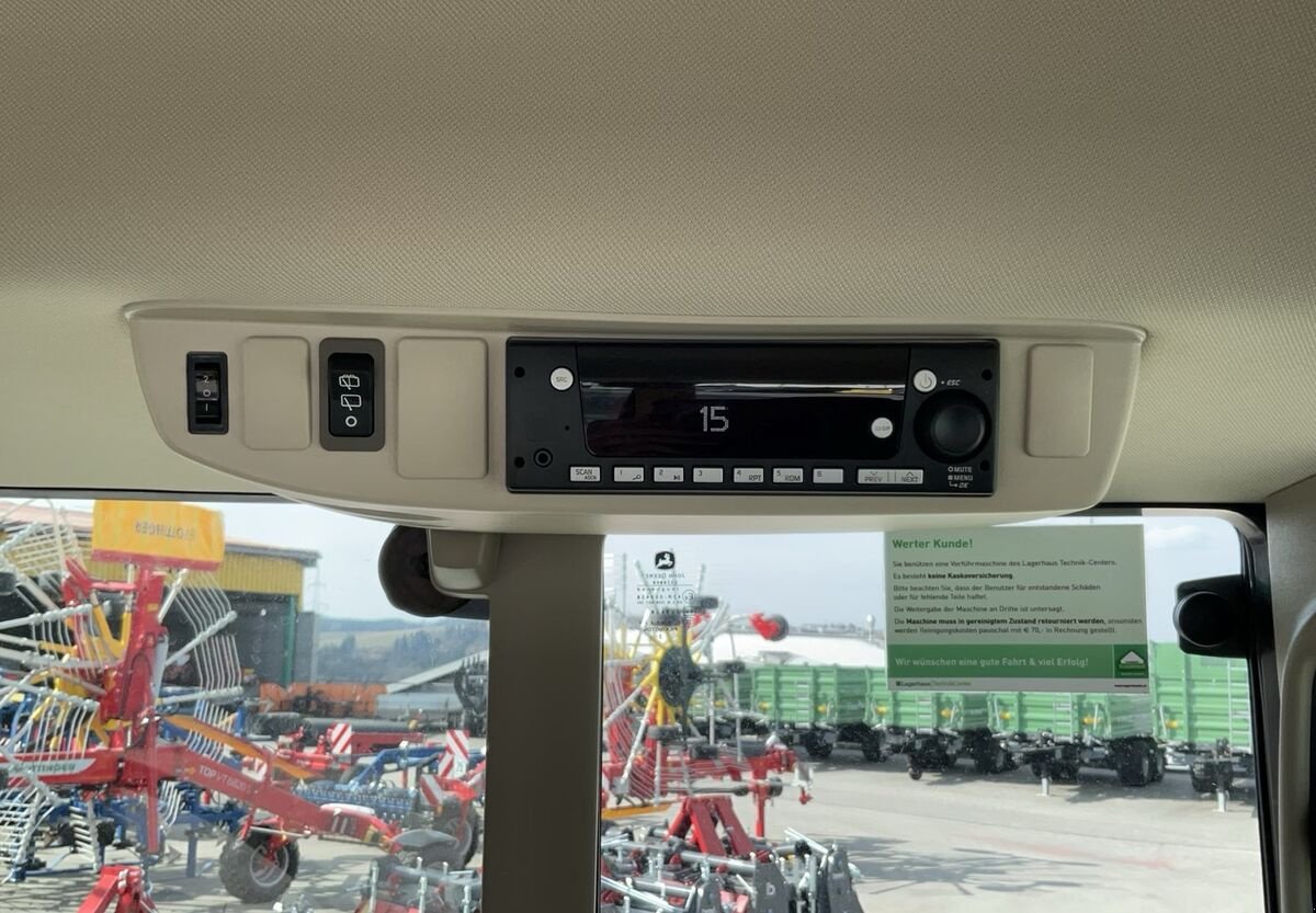 Traktor typu John Deere 6120M, Vorführmaschine v Zwettl (Obrázok 15)