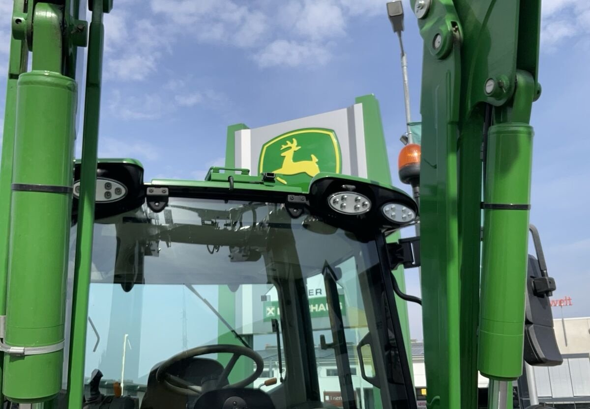 Traktor typu John Deere 6120M, Vorführmaschine v Zwettl (Obrázok 22)