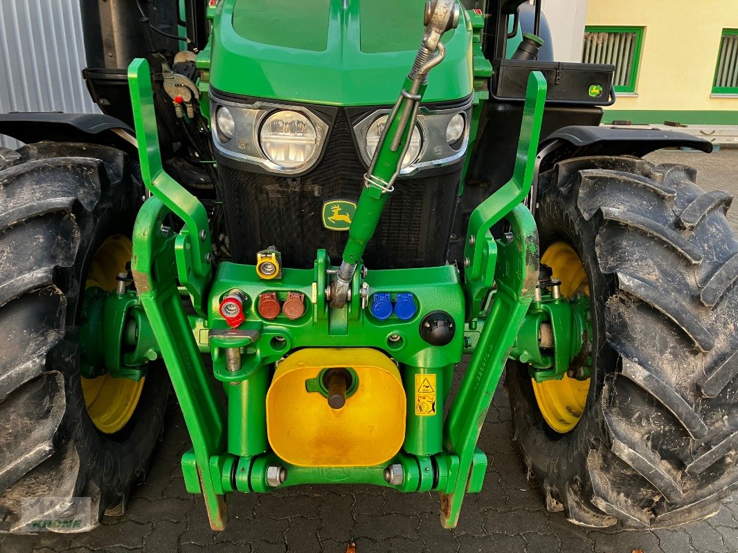 Traktor от тип John Deere 6120M, Gebrauchtmaschine в Alt-Mölln (Снимка 12)