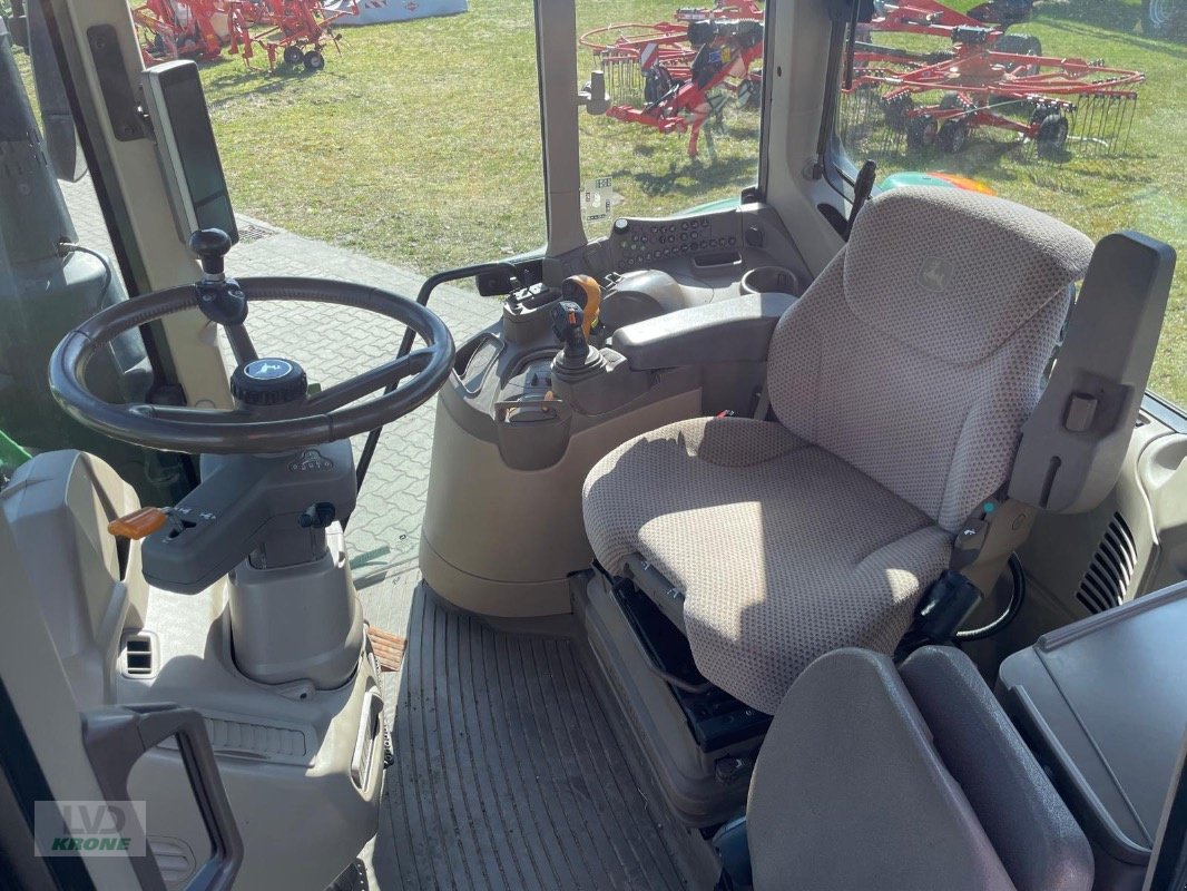 Traktor des Typs John Deere 6120M, Gebrauchtmaschine in Barsinghausen OT Groß Munzel (Bild 11)