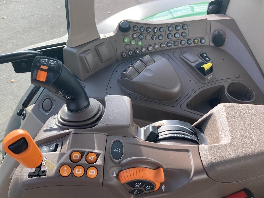 Traktor des Typs John Deere 6120M, Neumaschine in Sörup (Bild 12)