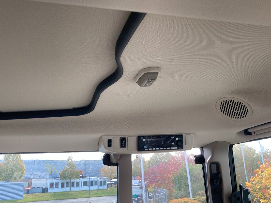 Traktor des Typs John Deere 6120M, Neumaschine in Sörup (Bild 16)