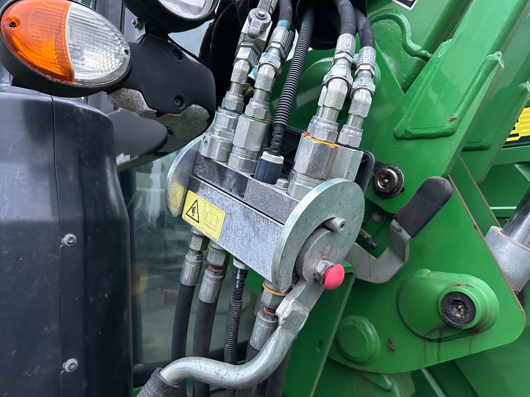 Traktor типа John Deere 6120M, Gebrauchtmaschine в Sittensen (Фотография 12)