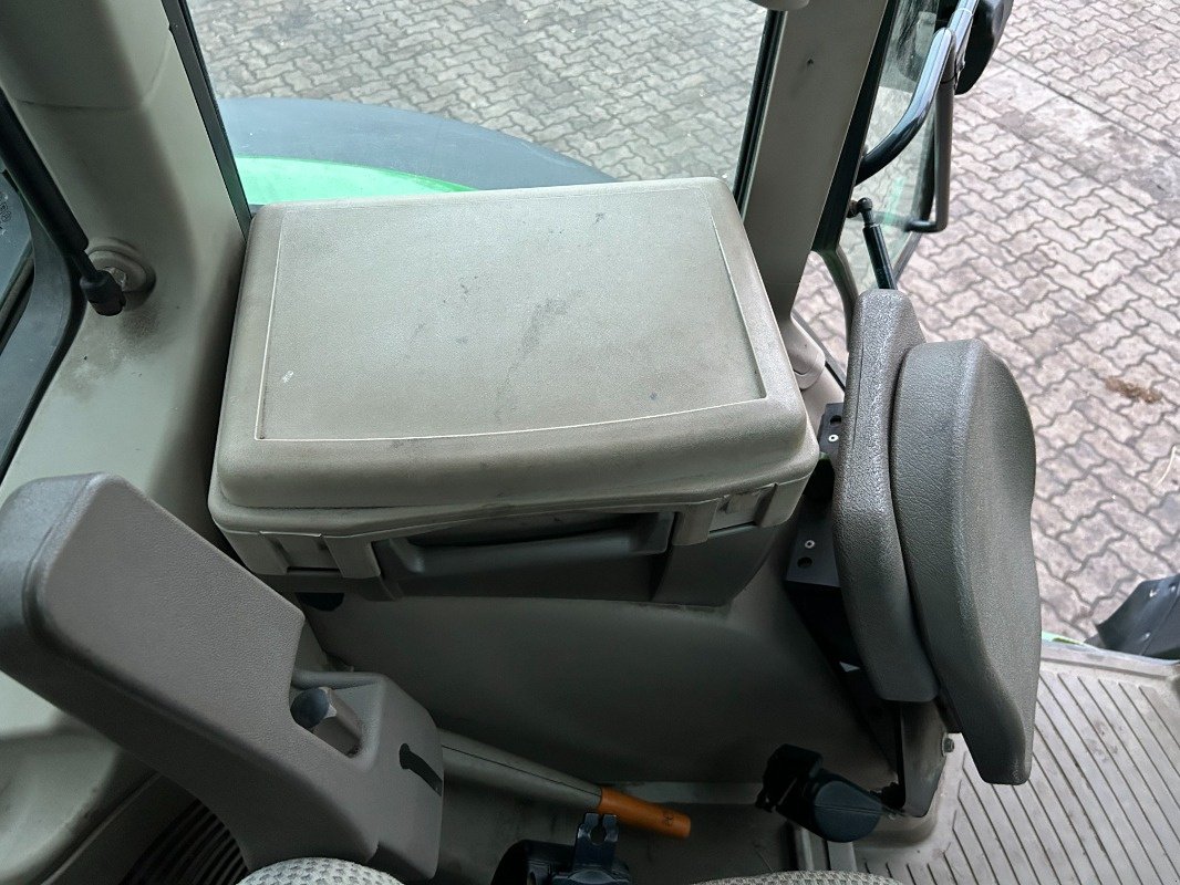 Traktor типа John Deere 6120M, Gebrauchtmaschine в Sittensen (Фотография 15)