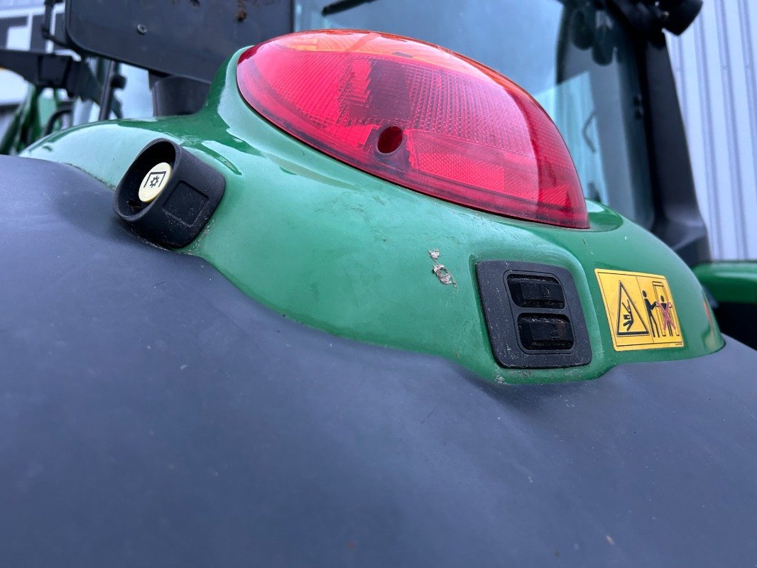 Traktor типа John Deere 6120M, Gebrauchtmaschine в Sittensen (Фотография 18)