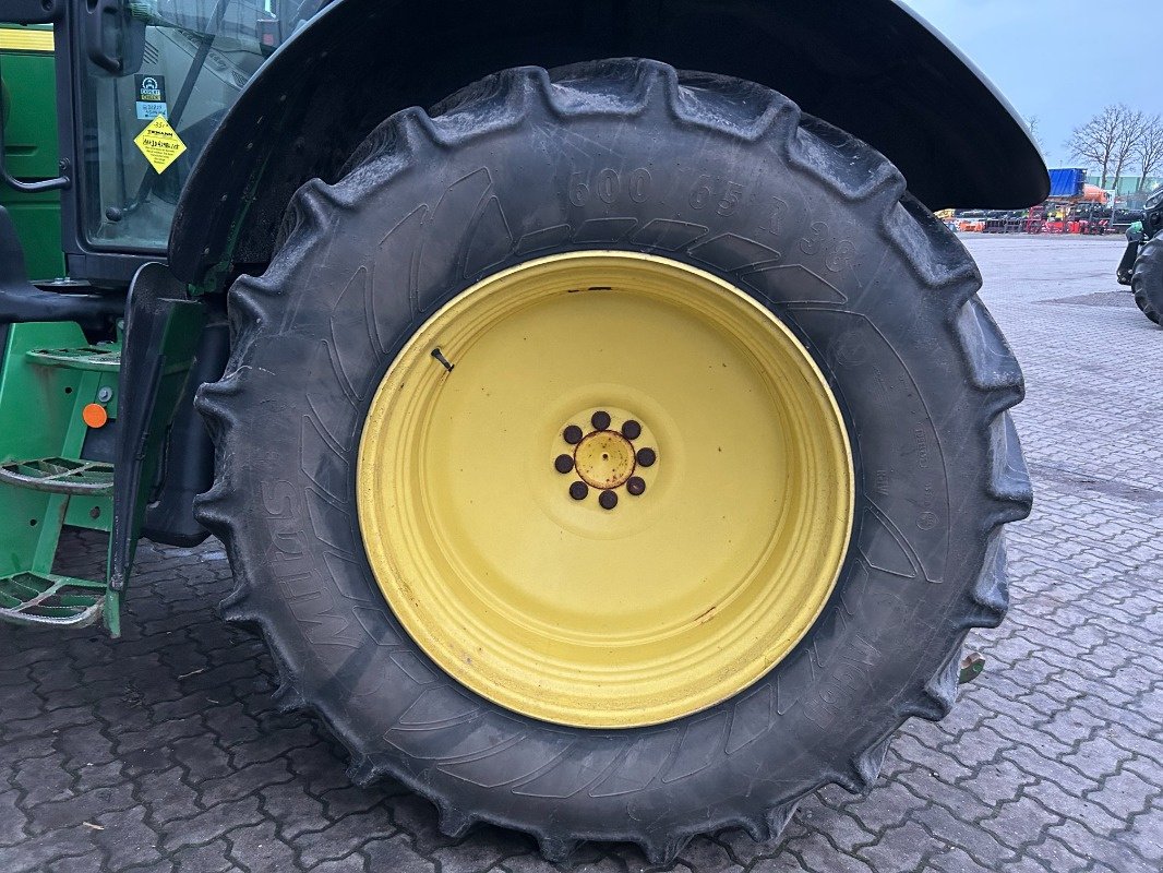 Traktor типа John Deere 6120M, Gebrauchtmaschine в Sittensen (Фотография 20)