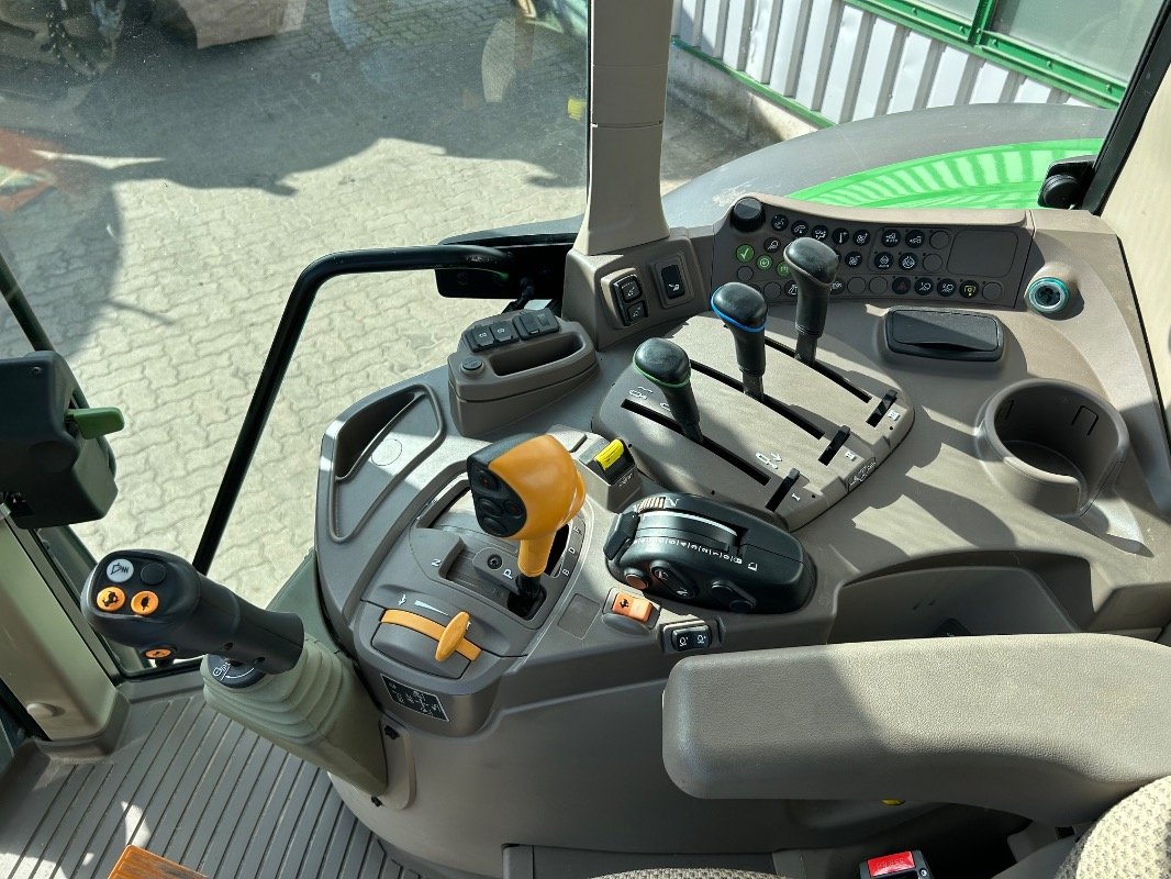 Traktor типа John Deere 6120M, Gebrauchtmaschine в Sittensen (Фотография 9)