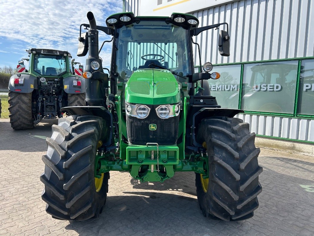 Traktor типа John Deere 6120M, Gebrauchtmaschine в Sittensen (Фотография 5)