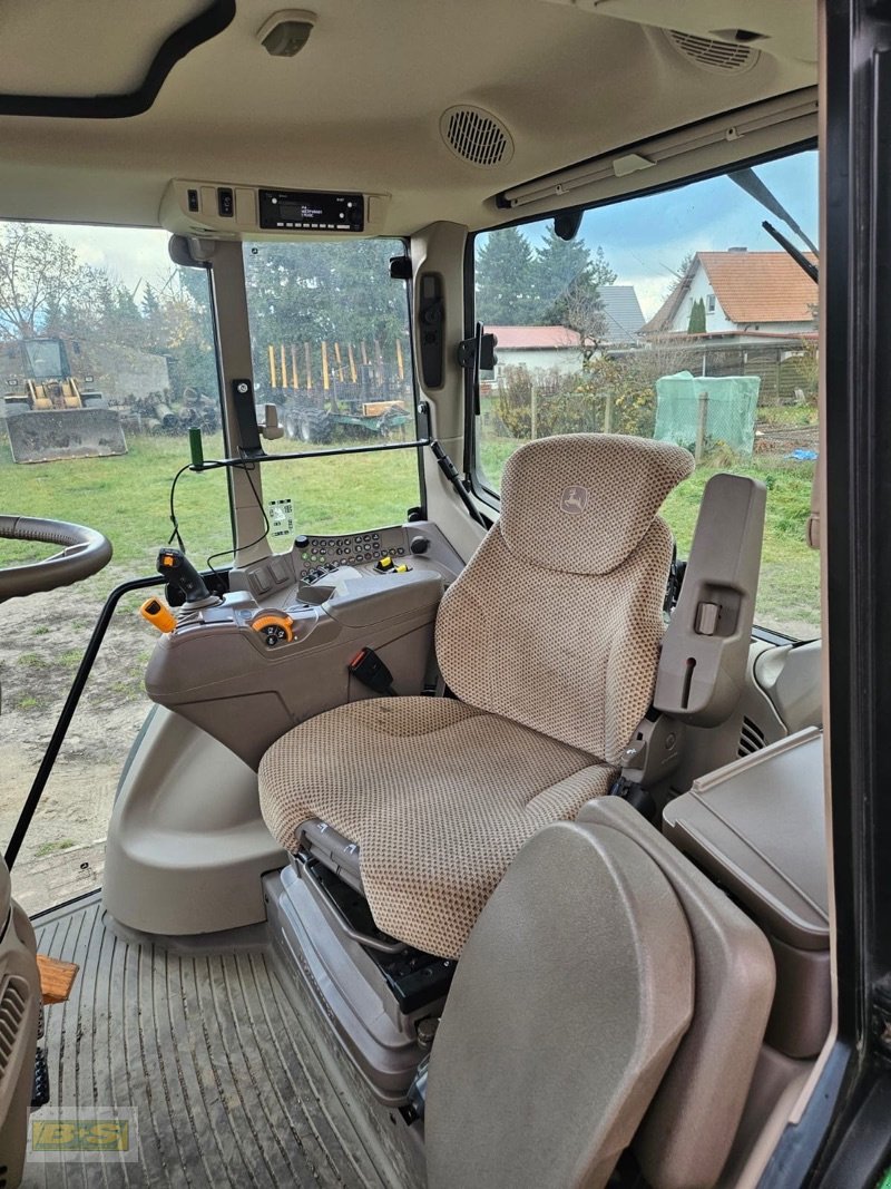 Traktor от тип John Deere 6120M, Gebrauchtmaschine в Grabow (Снимка 7)