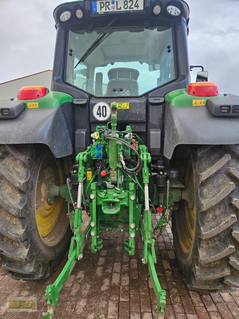 Traktor от тип John Deere 6120M, Gebrauchtmaschine в Grabow (Снимка 10)