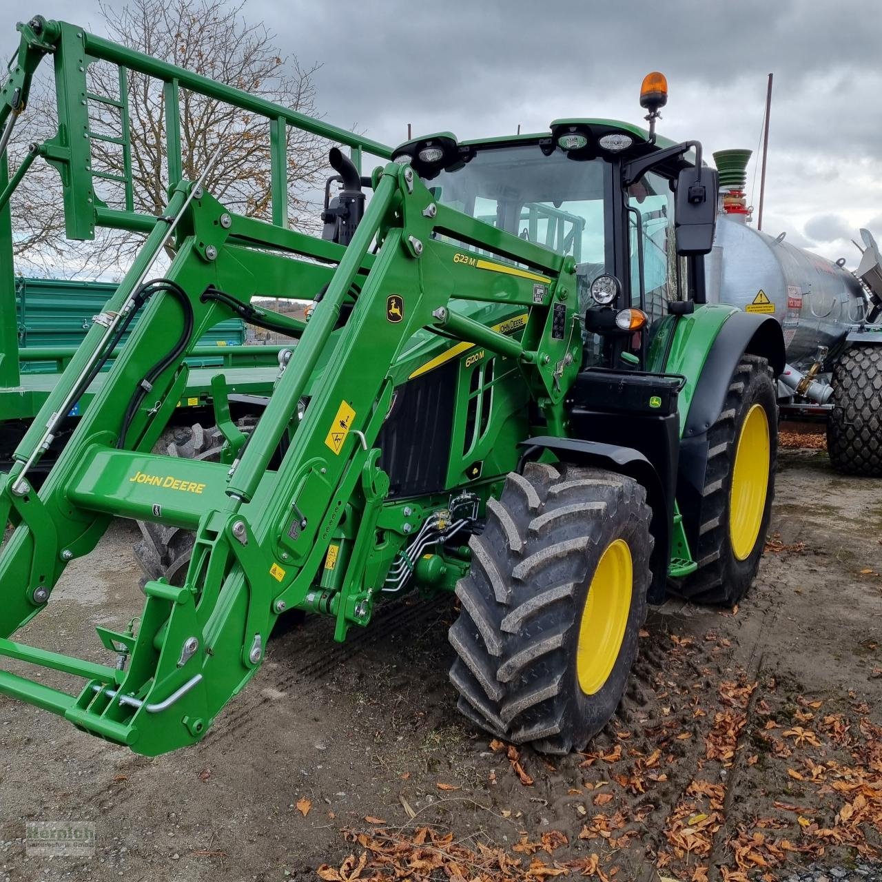 Traktor van het type John Deere 6120M, Gebrauchtmaschine in Drebach (Foto 2)