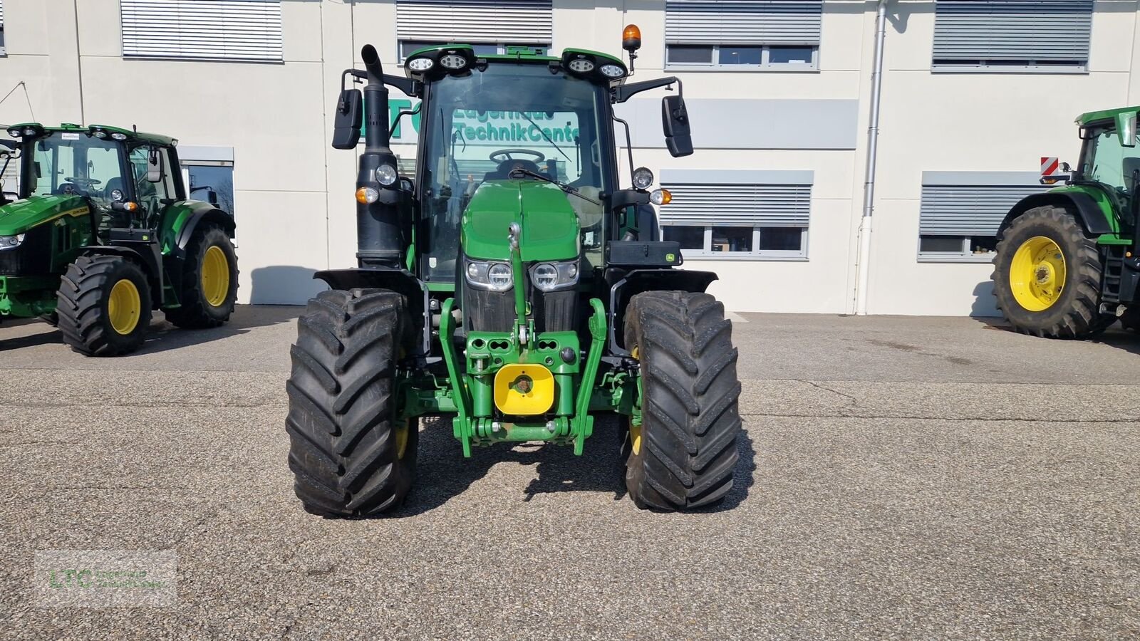 Traktor tip John Deere 6120M, Vorführmaschine in Korneuburg (Poză 7)