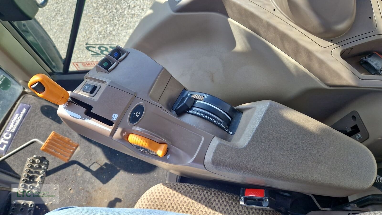 Traktor tip John Deere 6120M, Vorführmaschine in Korneuburg (Poză 22)