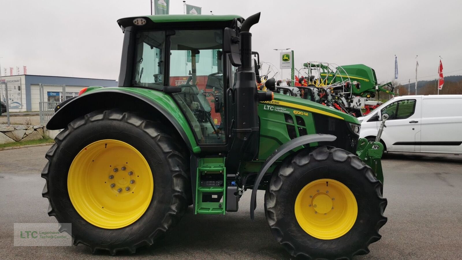 Traktor van het type John Deere 6120M, Vorführmaschine in Redlham (Foto 7)