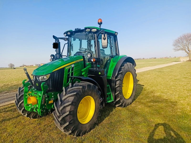 Traktor typu John Deere 6120M, Gebrauchtmaschine v Memmingen (Obrázek 1)
