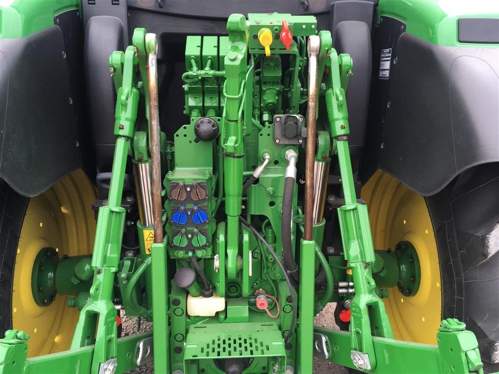 Traktor des Typs John Deere 6120R m/Frontlæsser og Greenstar-Ready, Gebrauchtmaschine in Bjerringbro (Bild 18)