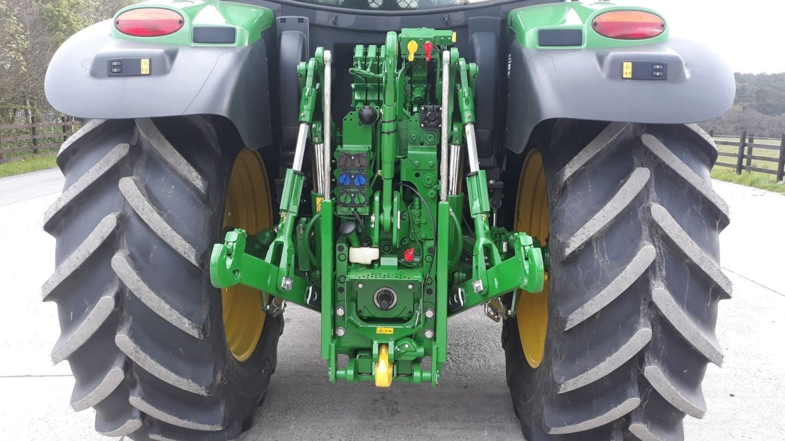 Traktor del tipo John Deere 6120R Premium m/Eco-shift og krybegear, Gebrauchtmaschine en Toftlund (Imagen 13)