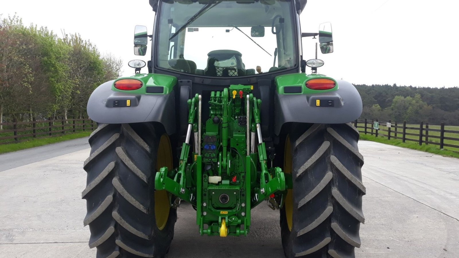 Traktor del tipo John Deere 6120R Premium m/Eco-shift og krybegear, Gebrauchtmaschine en Toftlund (Imagen 14)