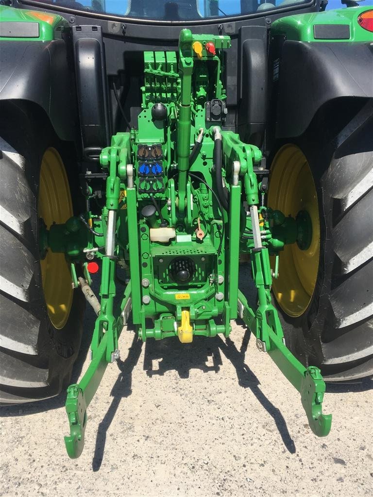 Traktor типа John Deere 6120R Select Edition m/Frontlæsser, Gebrauchtmaschine в Bjerringbro (Фотография 24)