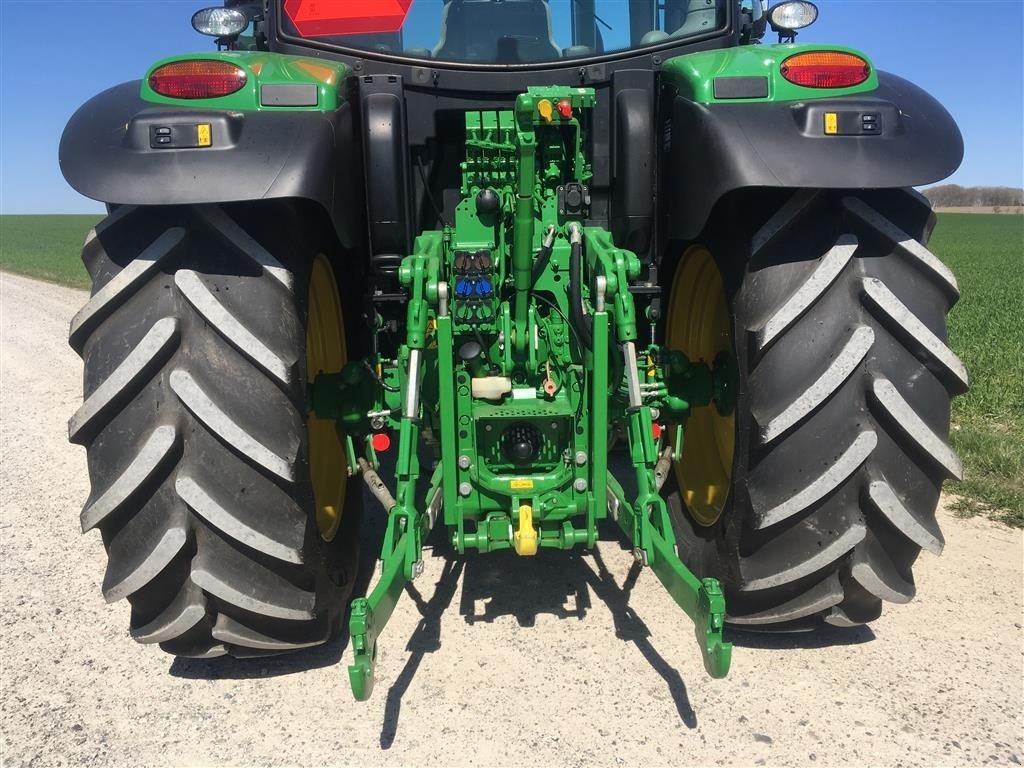 Traktor типа John Deere 6120R Select Edition m/Frontlæsser, Gebrauchtmaschine в Bjerringbro (Фотография 11)