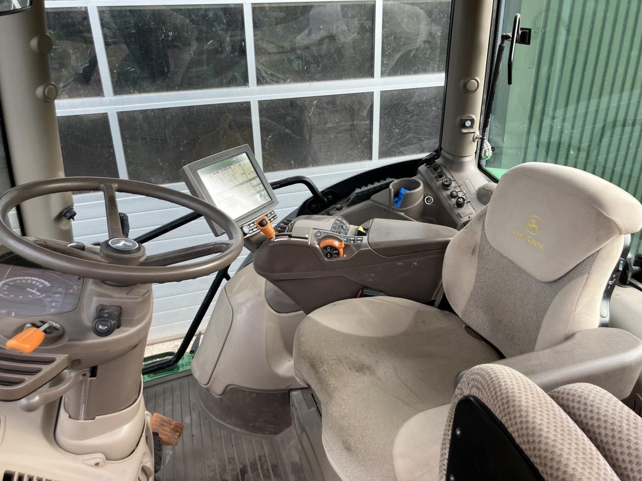 Traktor a típus John Deere 6120R, Gebrauchtmaschine ekkor: Odense (Kép 11)