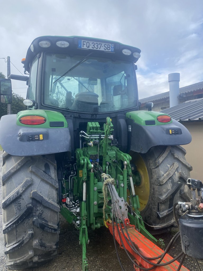 Traktor van het type John Deere 6120R, Gebrauchtmaschine in UZERCHE (Foto 7)