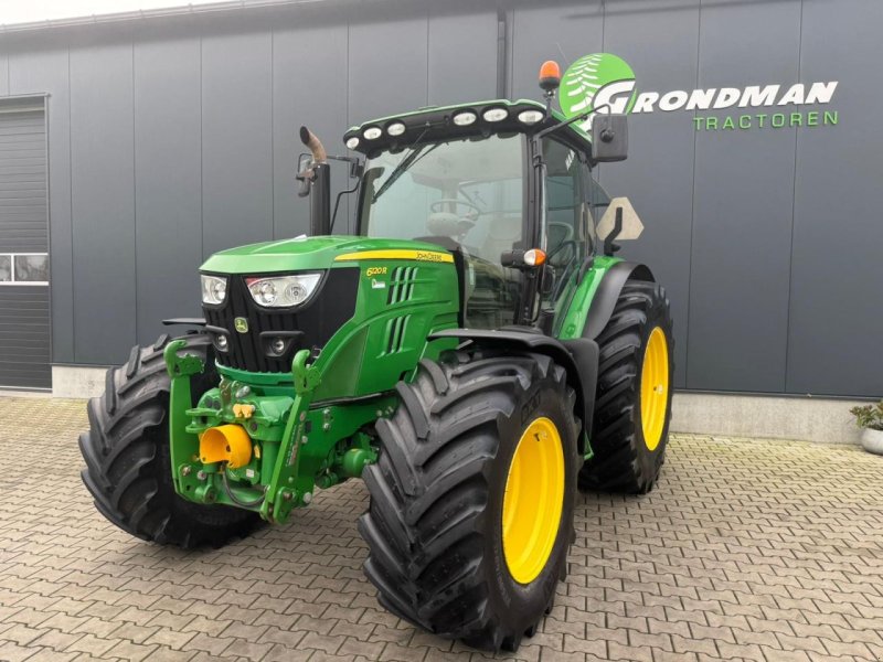 Traktor van het type John Deere 6120R, Gebrauchtmaschine in Daarle