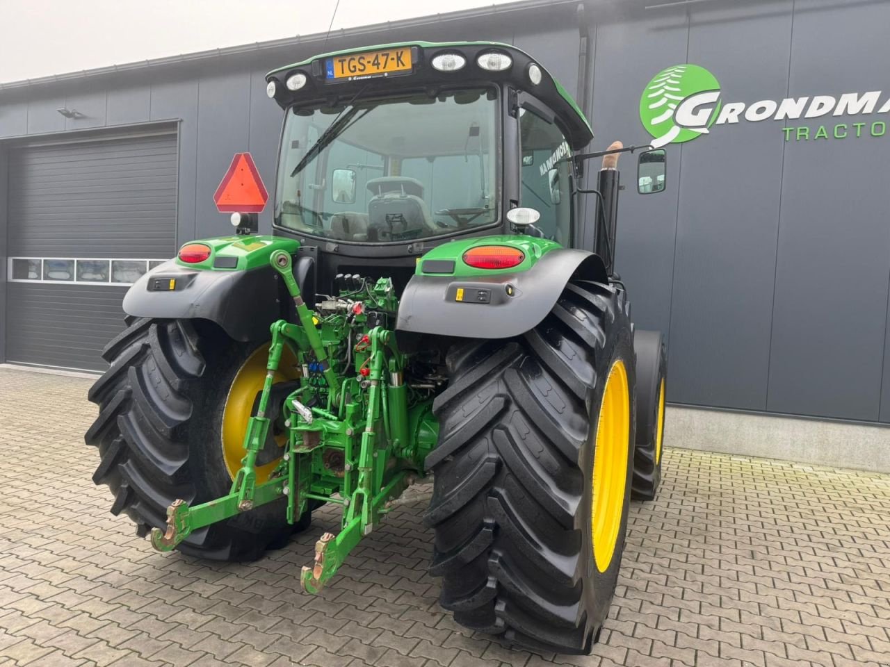 Traktor van het type John Deere 6120R, Gebrauchtmaschine in Daarle (Foto 5)