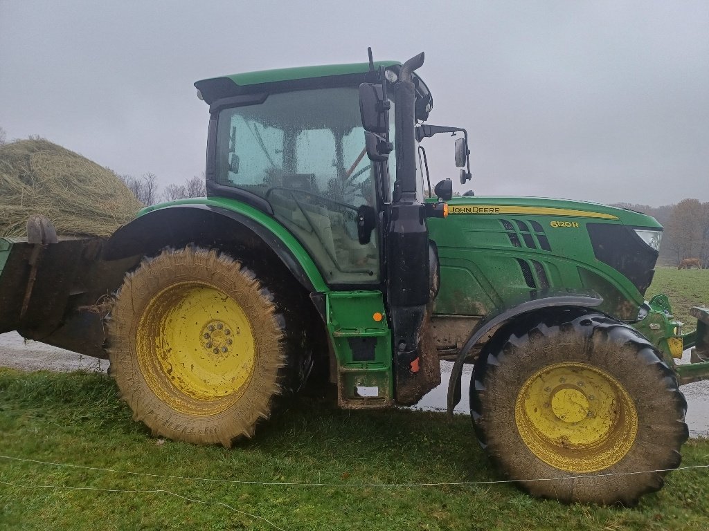 Traktor типа John Deere 6120R, Gebrauchtmaschine в LACAPELLE-MARIVAL (Фотография 10)