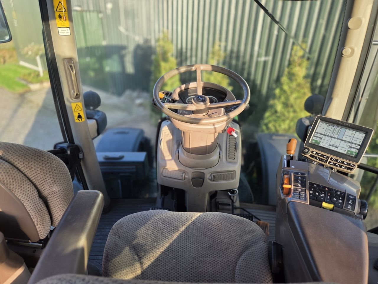 Traktor от тип John Deere 6120R, Gebrauchtmaschine в azewijn (Снимка 7)