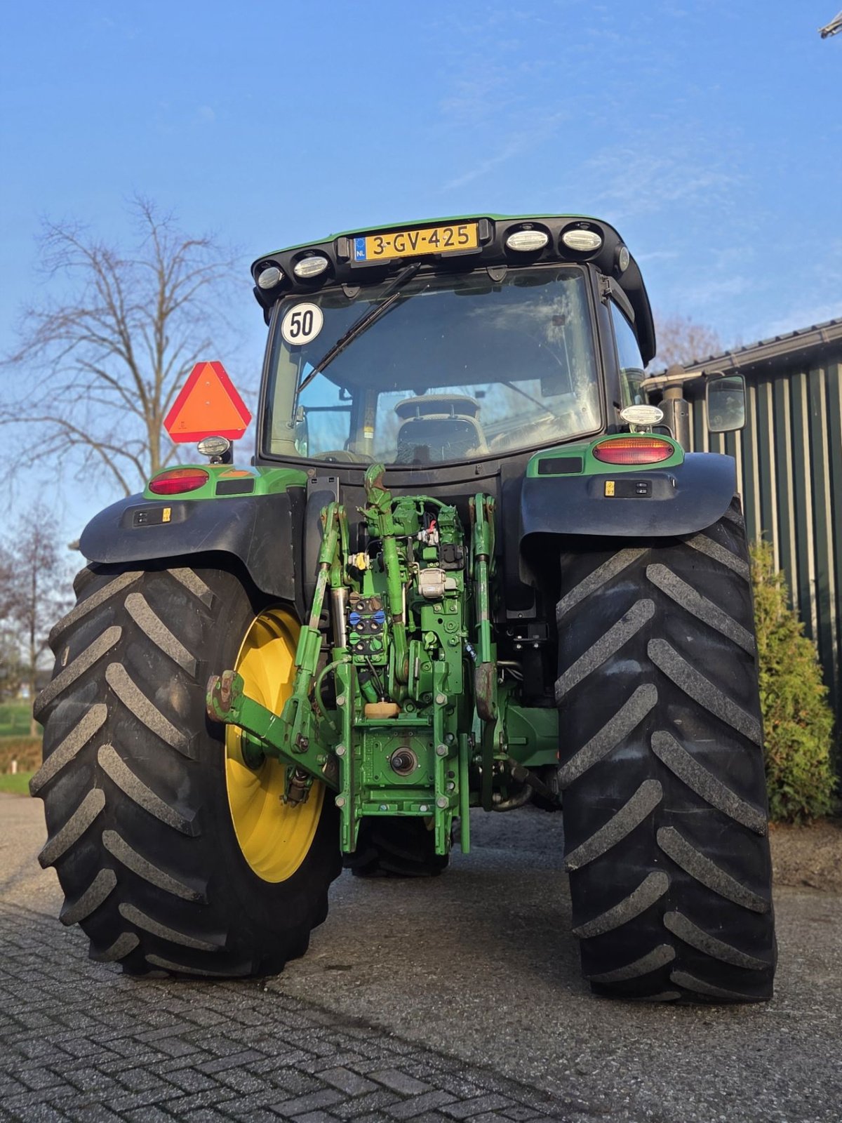 Traktor от тип John Deere 6120R, Gebrauchtmaschine в azewijn (Снимка 2)