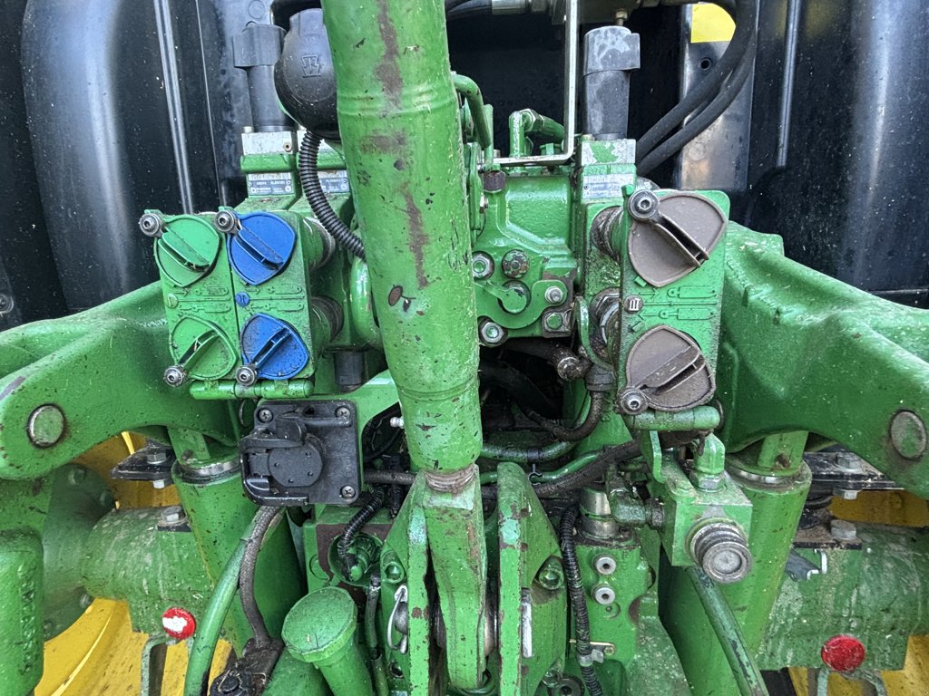 Traktor tipa John Deere 6125 R, Gebrauchtmaschine u PIERRE BUFFIERE (Slika 11)