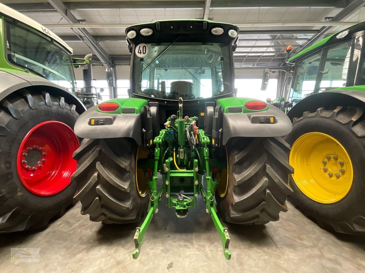 Traktor typu John Deere 6125 R, Gebrauchtmaschine v Pfreimd (Obrázek 4)