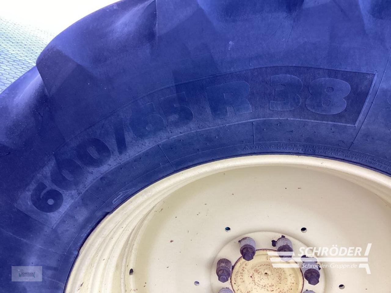 Traktor des Typs John Deere 6125 R, Gebrauchtmaschine in Norden (Bild 4)