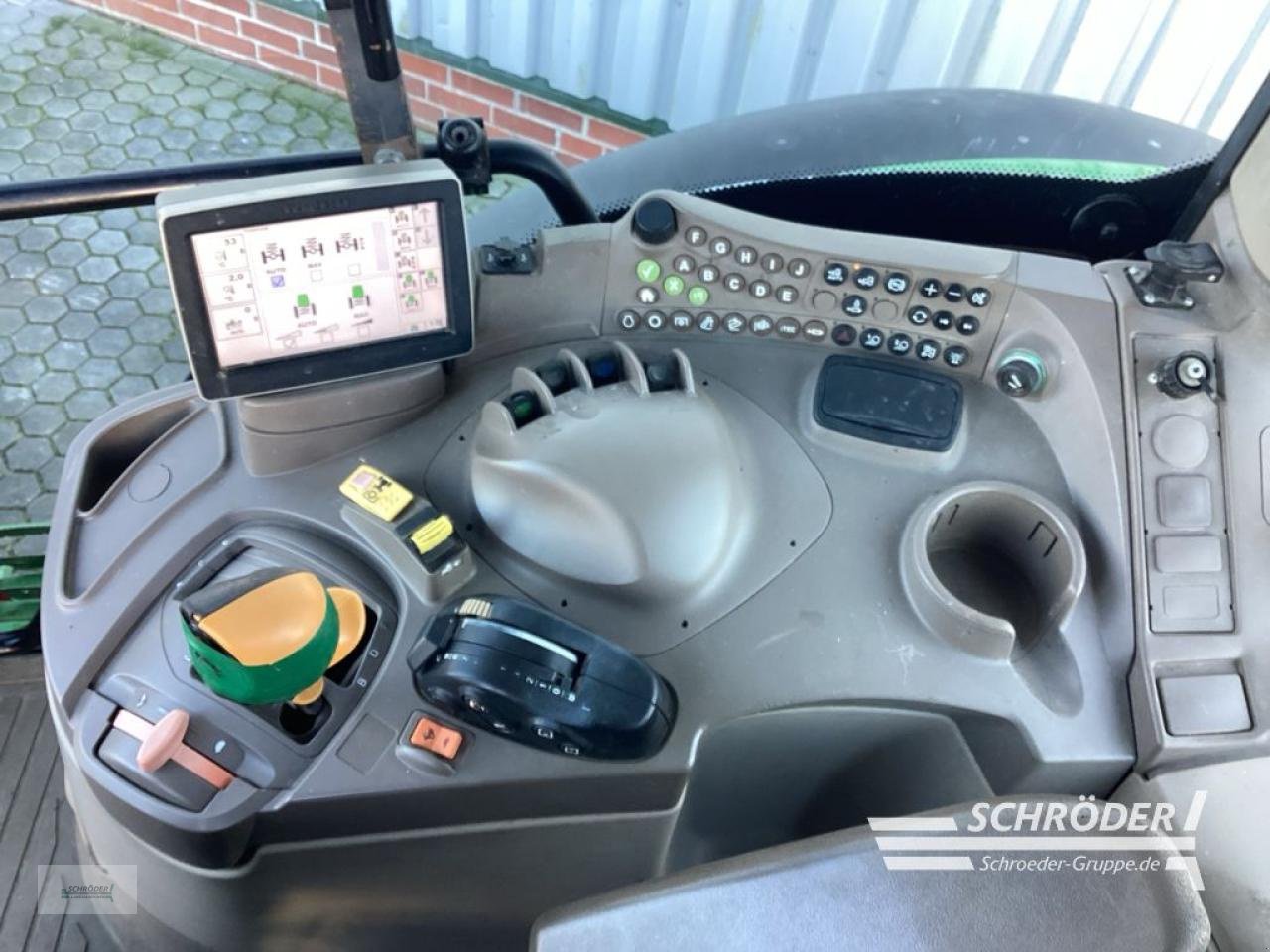 Traktor des Typs John Deere 6125 R, Gebrauchtmaschine in Norden (Bild 19)