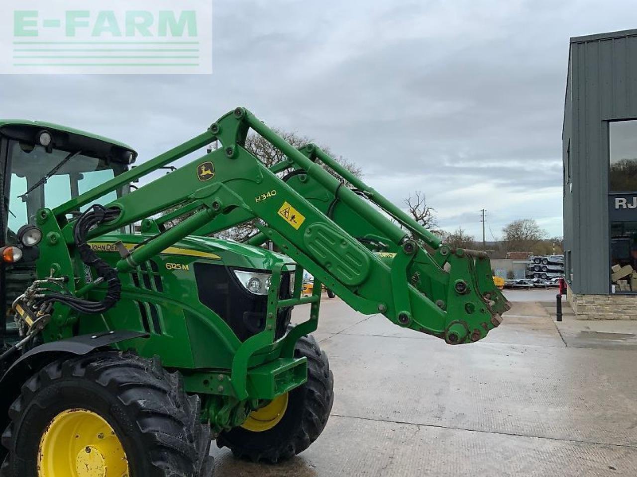 Traktor of the type John Deere 6125m tractor (st25213), Gebrauchtmaschine in SHAFTESBURY (Picture 11)