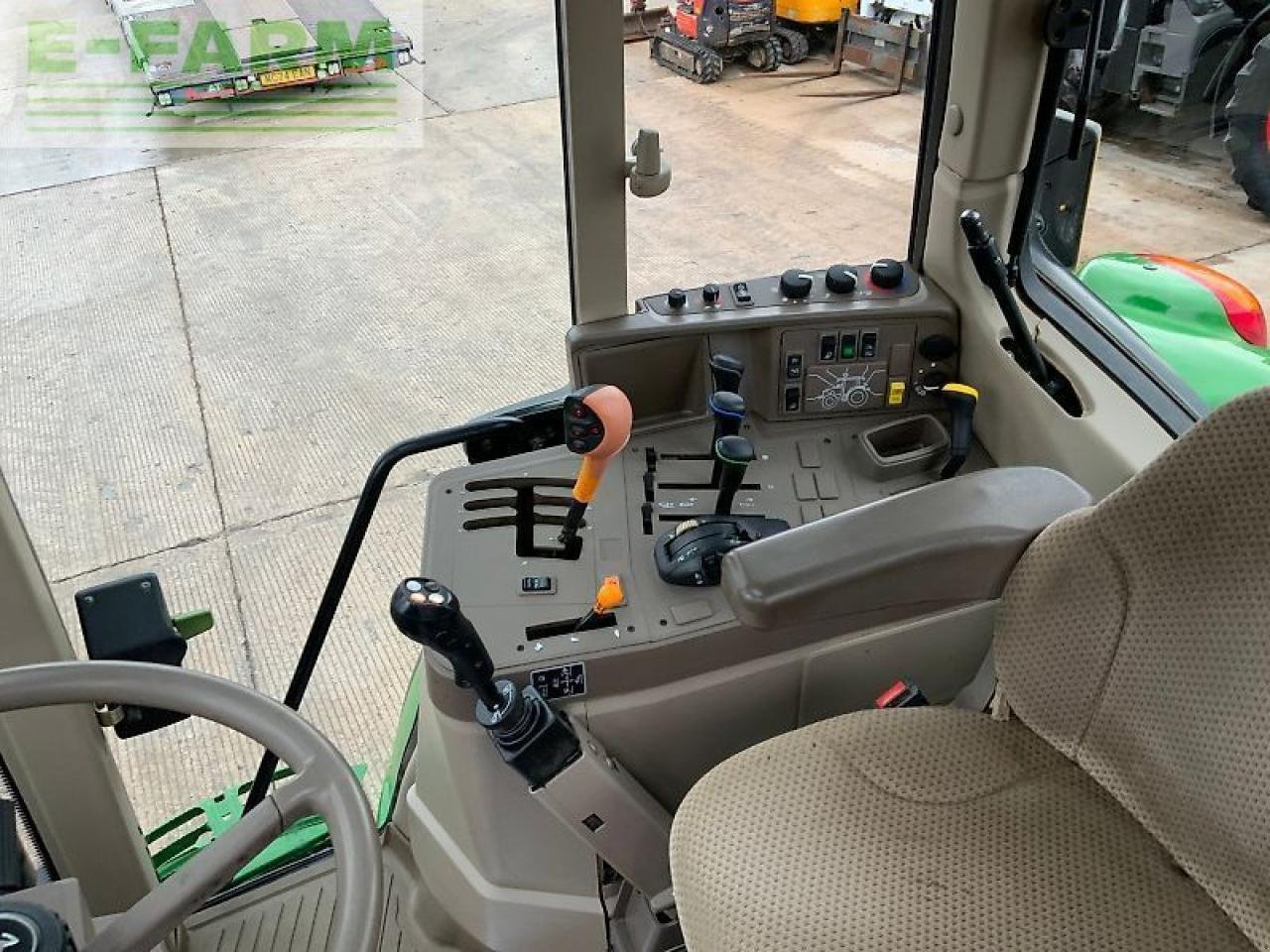 Traktor of the type John Deere 6125m tractor (st25213), Gebrauchtmaschine in SHAFTESBURY (Picture 21)