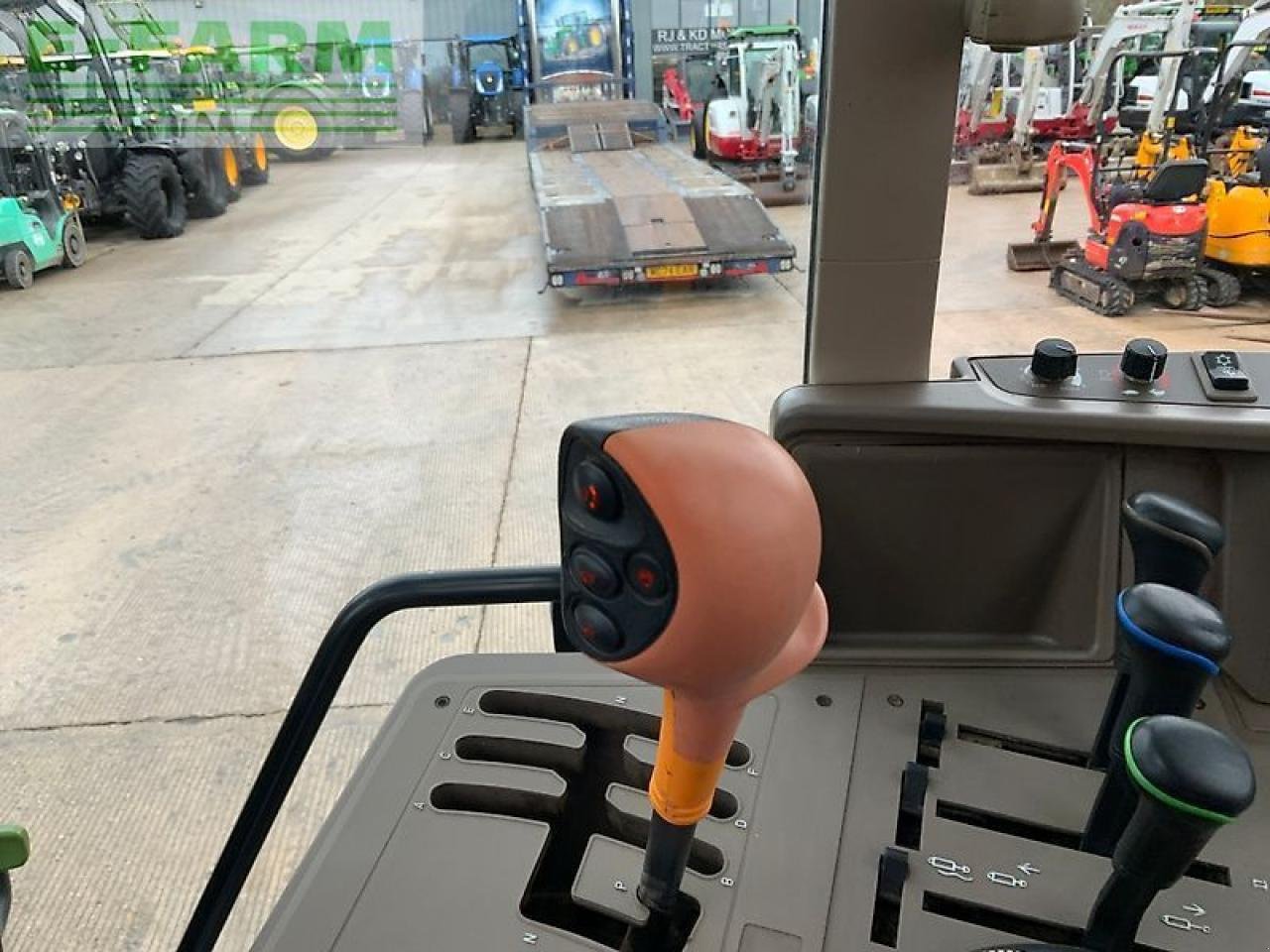 Traktor of the type John Deere 6125m tractor (st25213), Gebrauchtmaschine in SHAFTESBURY (Picture 25)