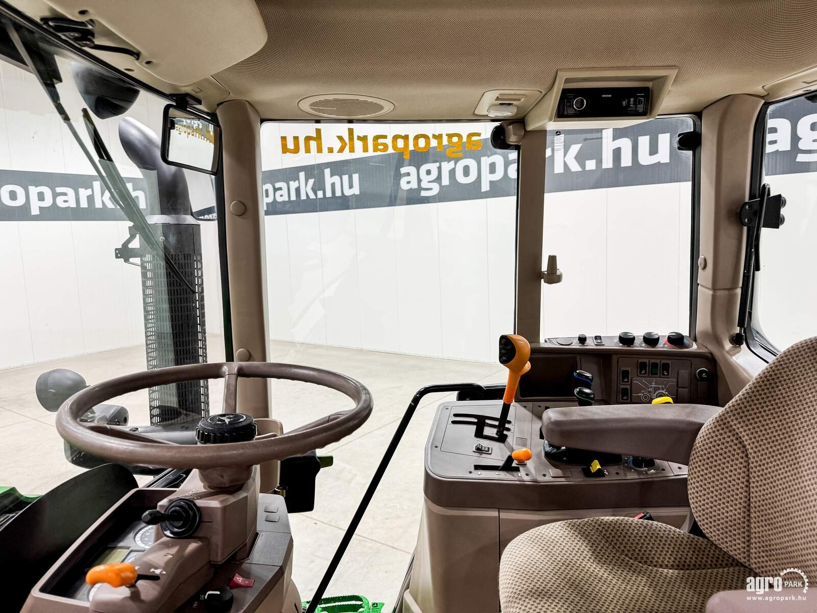 Traktor typu John Deere 6125M, Gebrauchtmaschine v Csengele (Obrázek 9)