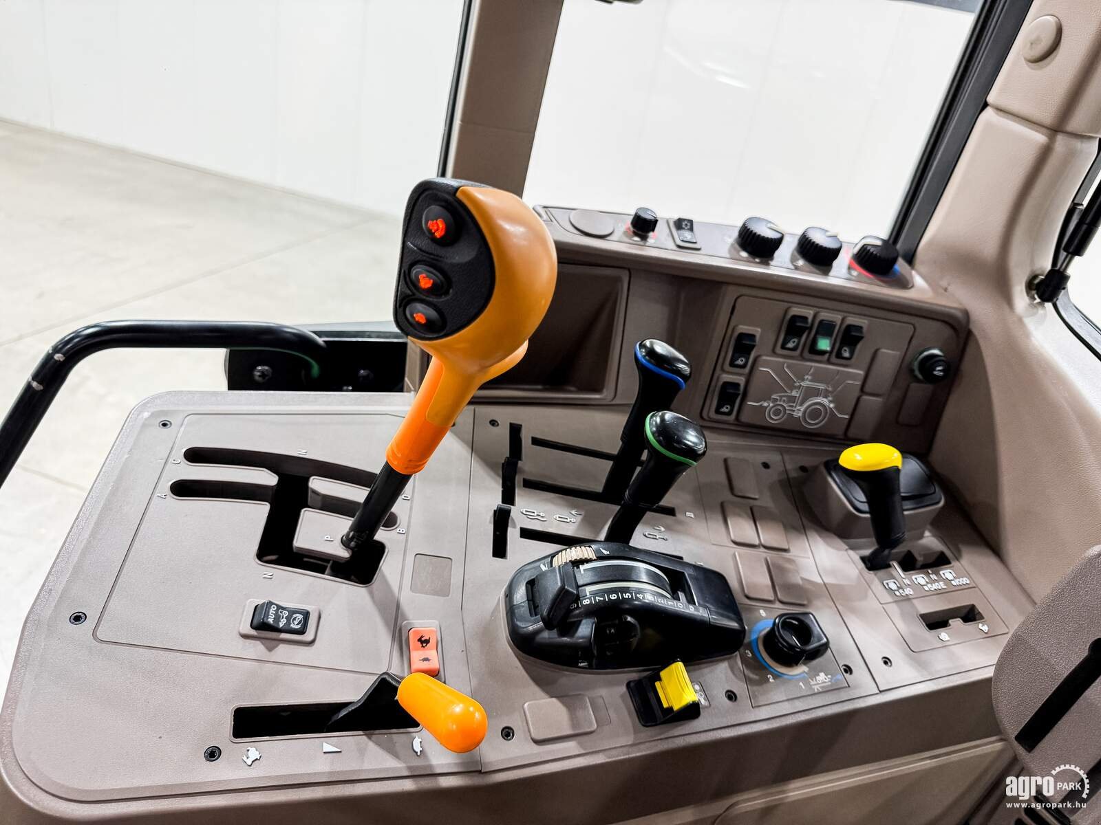 Traktor typu John Deere 6125M, Gebrauchtmaschine v Csengele (Obrázek 12)