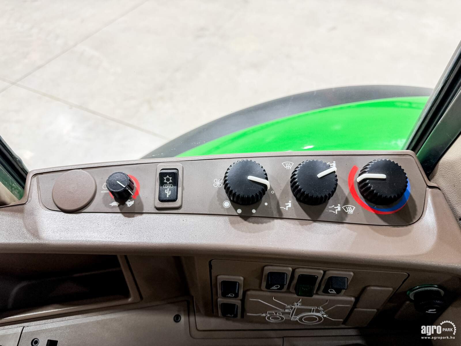 Traktor typu John Deere 6125M, Gebrauchtmaschine v Csengele (Obrázek 18)