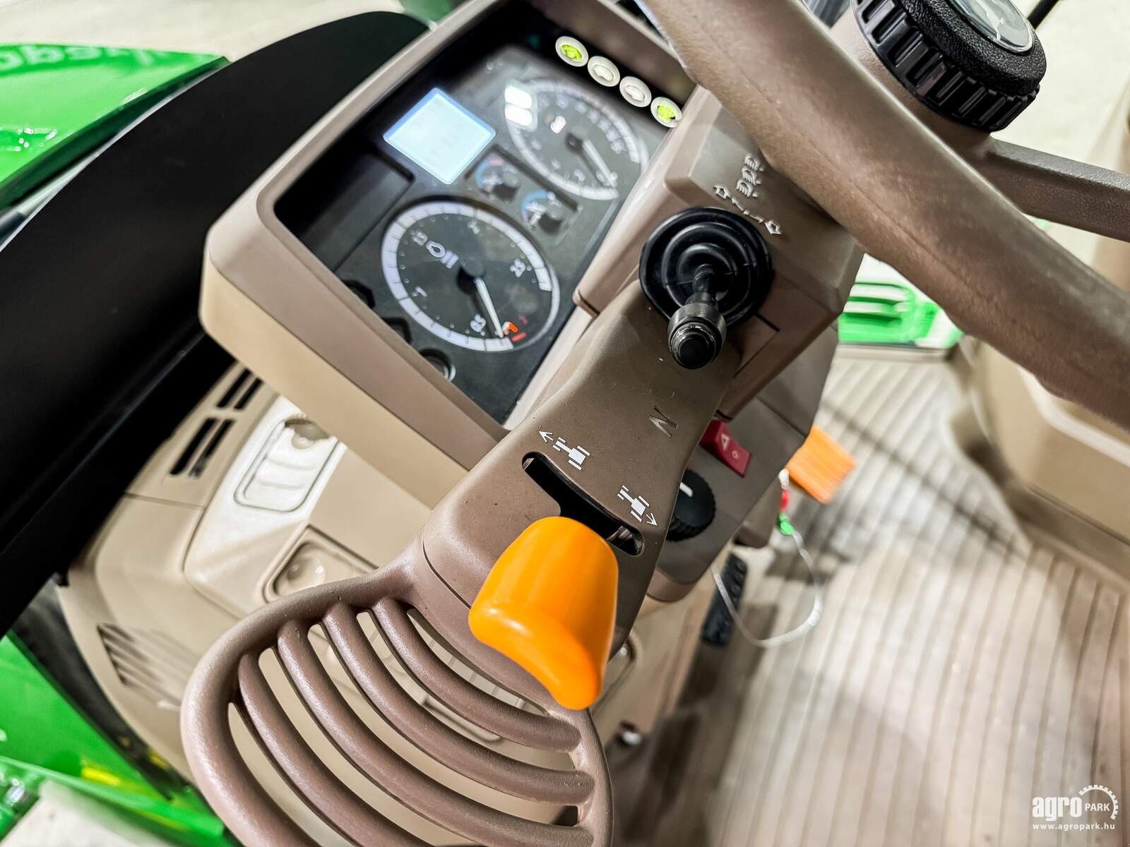 Traktor typu John Deere 6125M, Gebrauchtmaschine v Csengele (Obrázek 25)