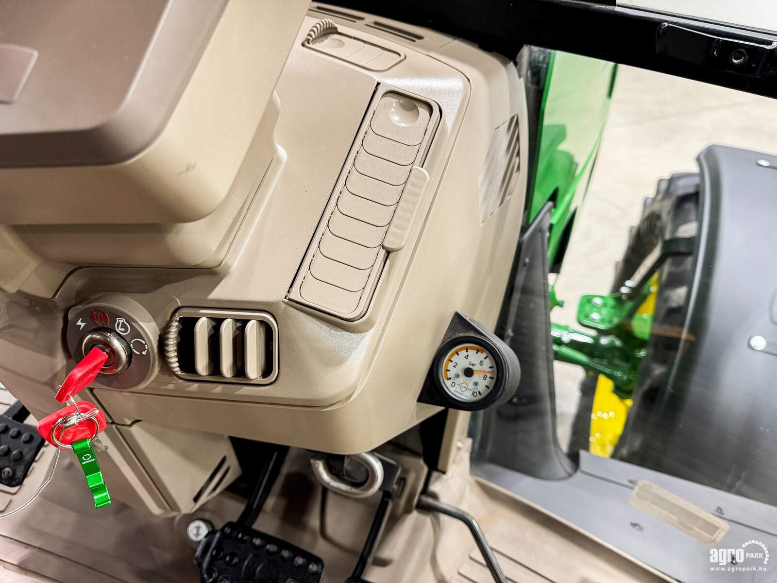 Traktor typu John Deere 6125M, Gebrauchtmaschine v Csengele (Obrázek 28)