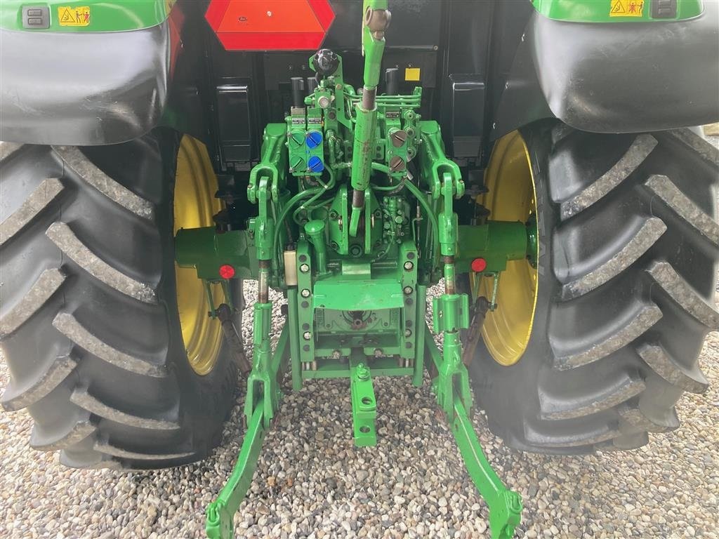 Traktor des Typs John Deere 6125M, Gebrauchtmaschine in Thorsø (Bild 13)