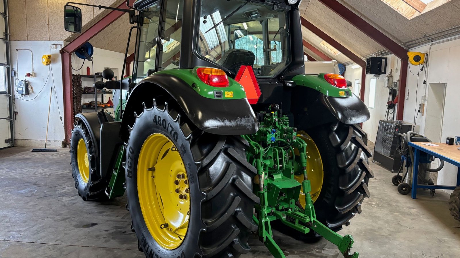 Traktor типа John Deere 6125M, Gebrauchtmaschine в Thorsø (Фотография 10)