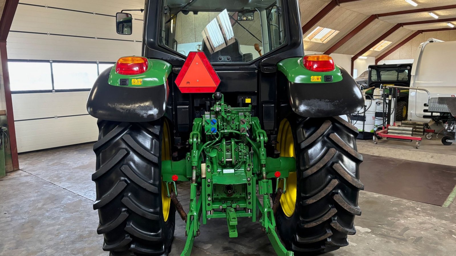 Traktor типа John Deere 6125M, Gebrauchtmaschine в Thorsø (Фотография 11)