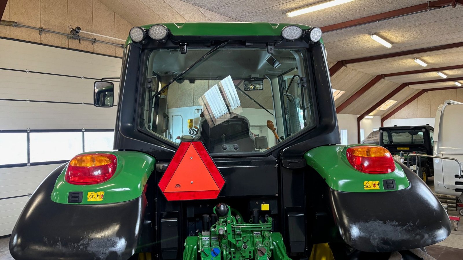 Traktor типа John Deere 6125M, Gebrauchtmaschine в Thorsø (Фотография 12)