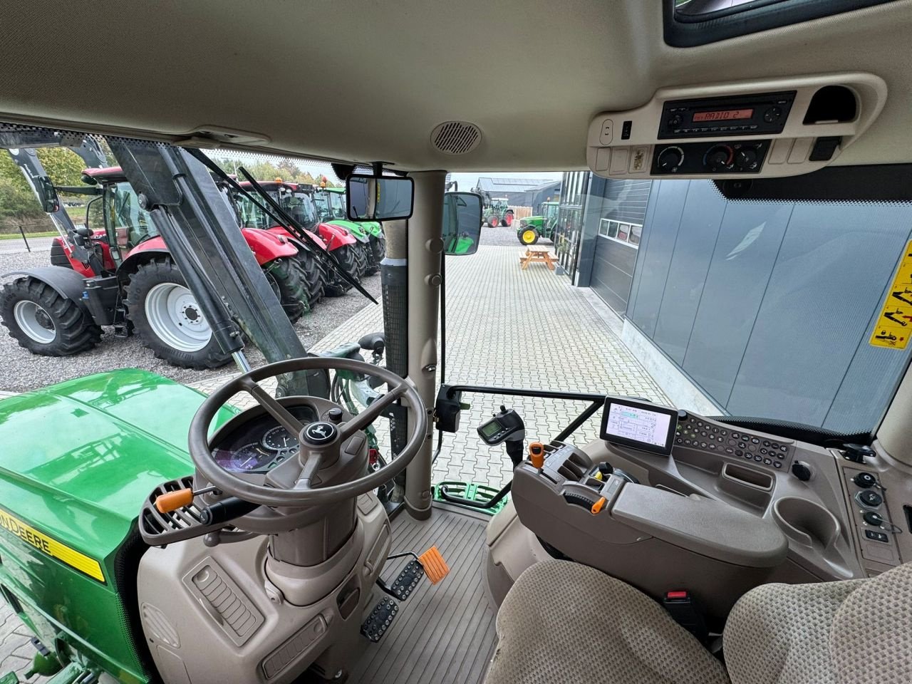 Traktor типа John Deere 6125R AP, Gebrauchtmaschine в Daarle (Фотография 11)